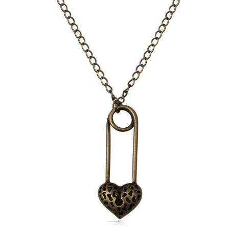 Pendants Flourish Padlock Heart with chain